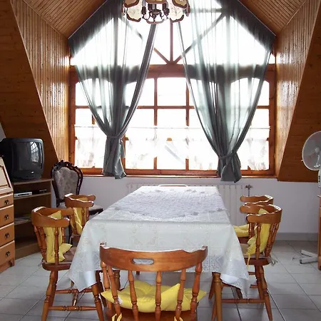 Haus Martha Privatunterkunft Balatonudvari
